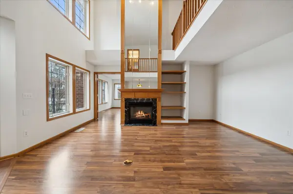 1802 Hunter Hill RD, Hudson, WI 54016