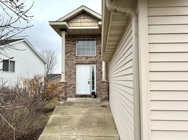 503 Rodeo DR, Buffalo, MN 55313