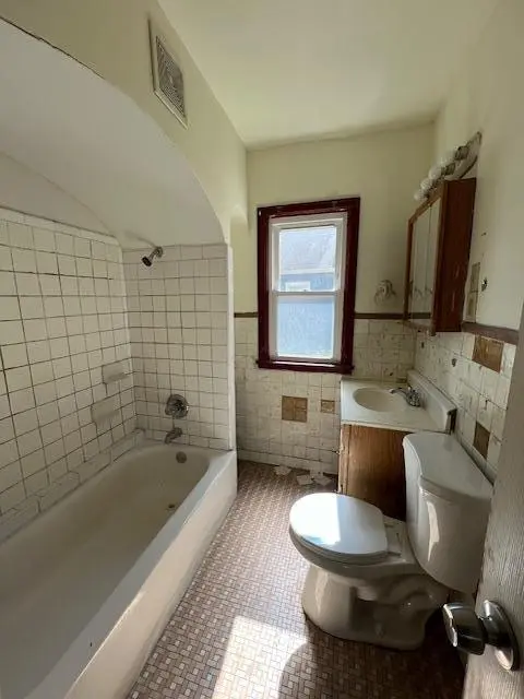2422 Logan AVE N, Minneapolis, MN 55411