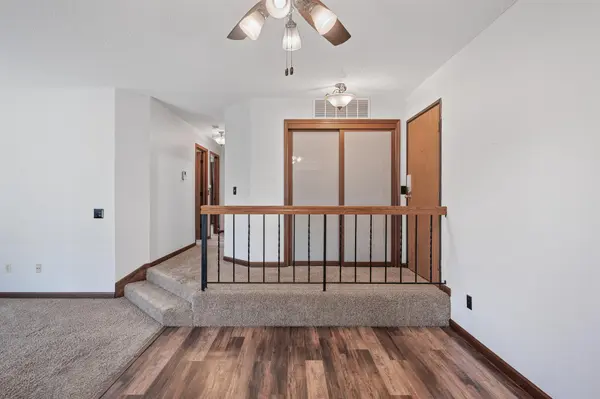 1014 Kensington TRL #104, Eagan, MN 55123