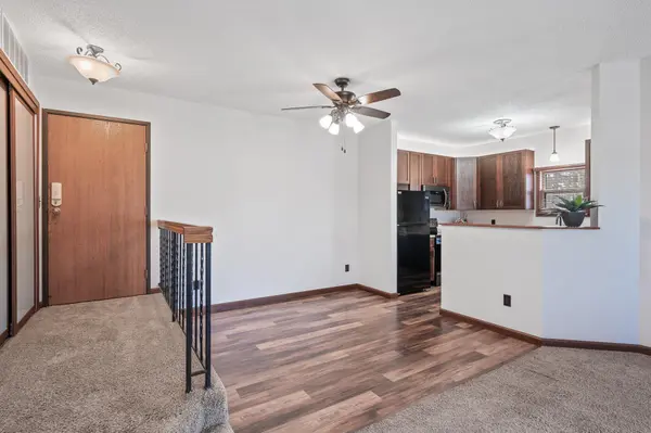 1014 Kensington TRL #104, Eagan, MN 55123