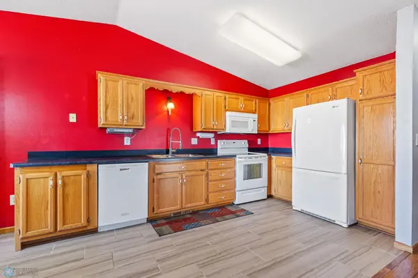 1308 4th AVE E, Fargo, ND 58078