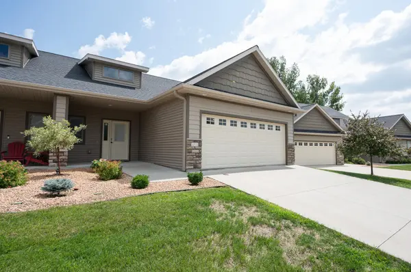 484 22nd AVE SW, Rochester, MN 55902