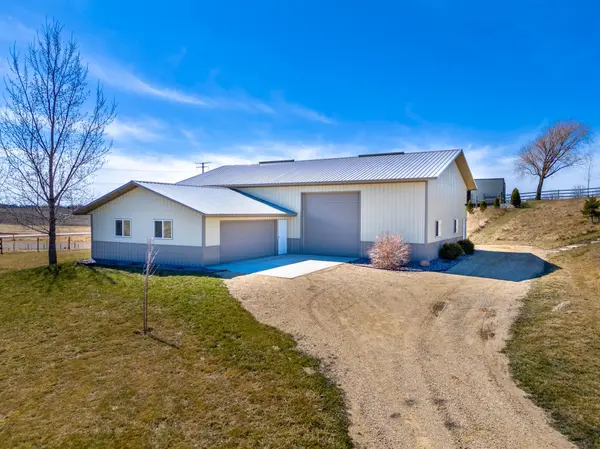 25860 Freeborn AVE, Cedar Lake Twp, MN 56071
