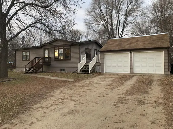 6226 193rd AVE NE,  New London Twp,  MN 56273