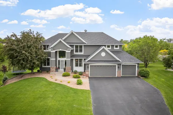 6820 Ruby LN, Chanhassen, MN 55317