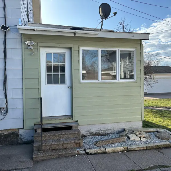 409 E 4th ST, Winona, MN 55987