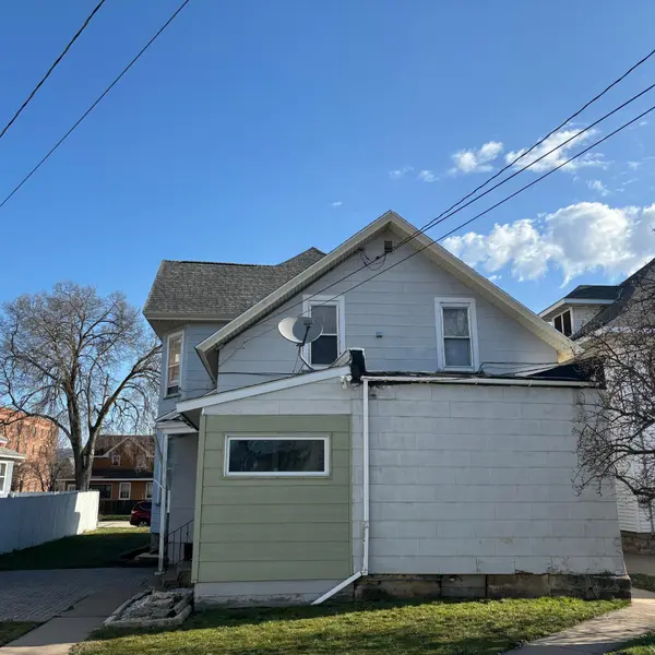 409 E 4th ST, Winona, MN 55987