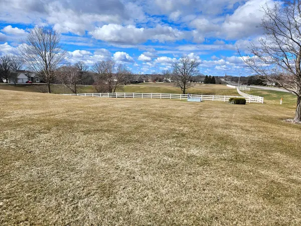 308 Country Oak DR, Sauk Centre, MN 56378