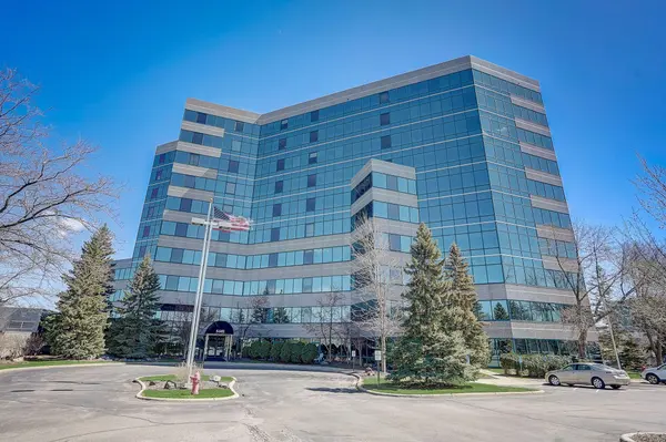 5601 Smetana DR #704, Minnetonka, MN 55343