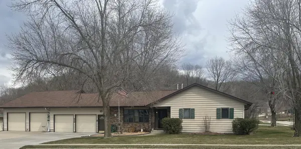 1723 Perlich AVE, Red Wing, MN 55066