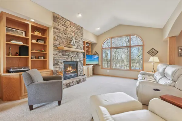 10442 Matthew DR, Chisago City, MN 55013