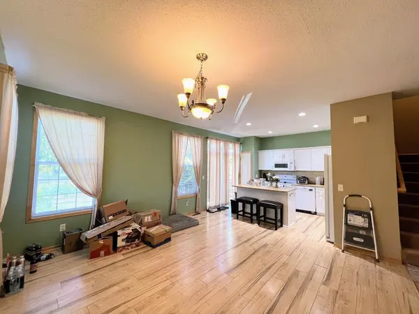 7027 Riverdale DR NW, Ramsey, MN 55303