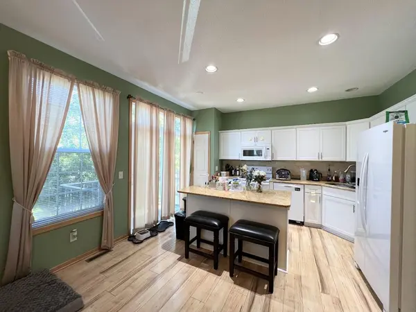 7027 Riverdale DR NW, Ramsey, MN 55303