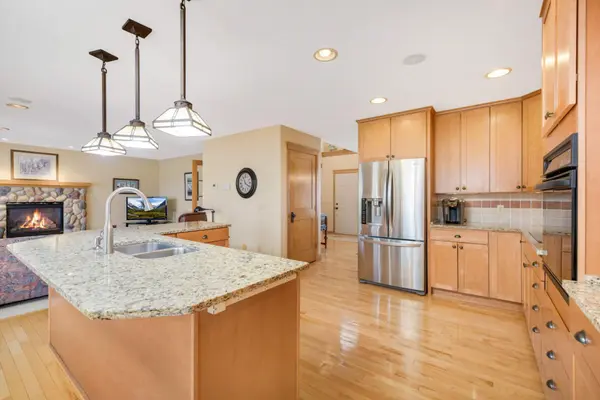 1666 Lakeland CIR, Centerville, MN 55038