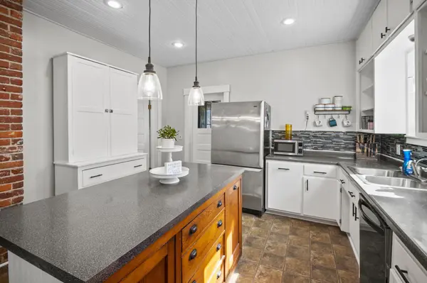 619 E Vine ST, Owatonna, MN 55060