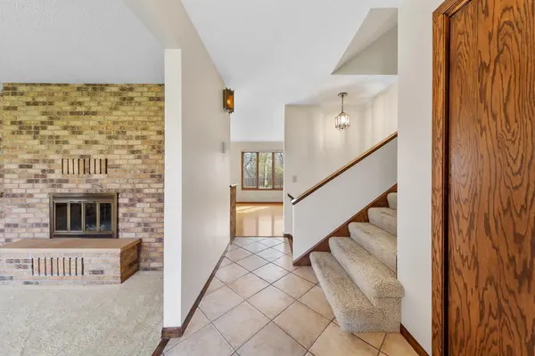 50 Valley Ridge CT, Mankato Twp, MN 56001