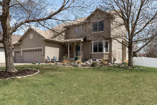 9014 Farnsworth AVE N, Brooklyn Park, MN 55443