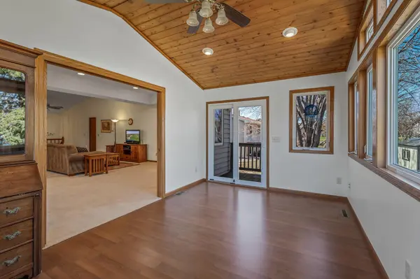 8205 Upper 145th ST W, Apple Valley, MN 55124