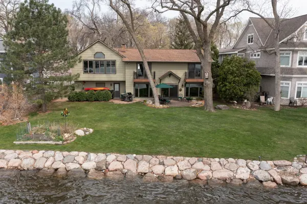 1764 Jones LN, Mound, MN 55364