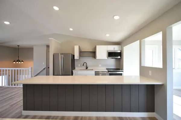 609 3rd ST SE, Dodge Center, MN 55927