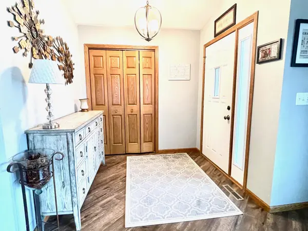 204 Ashley LN, Alexandria, MN 56308