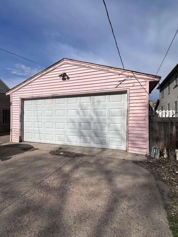 3133 Chicago AVE, Minneapolis, MN 55407