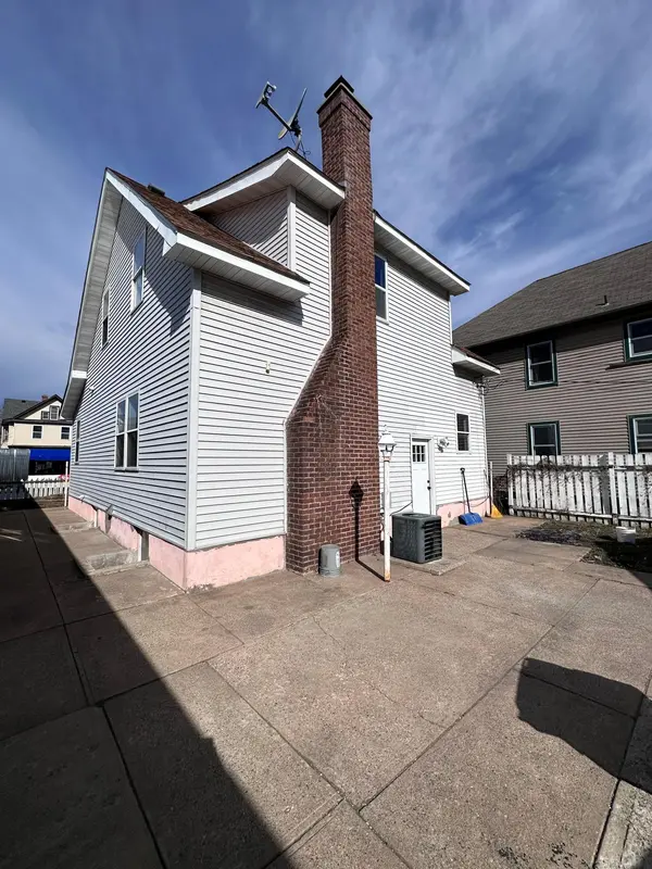 3133 Chicago AVE, Minneapolis, MN 55407