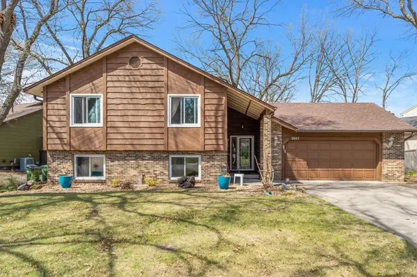 2043 128th LN NW, Coon Rapids, MN 55448