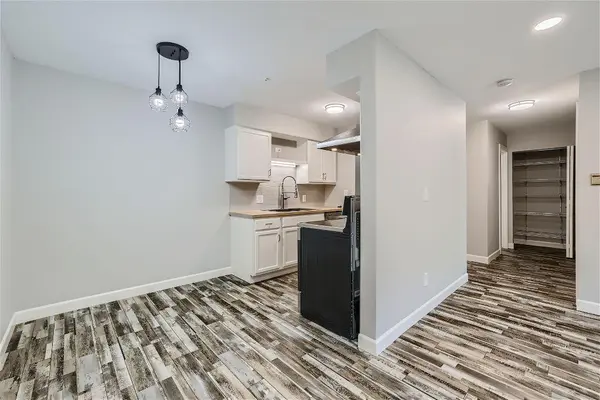 7412 W 22nd ST #214, Saint Louis Park, MN 55426
