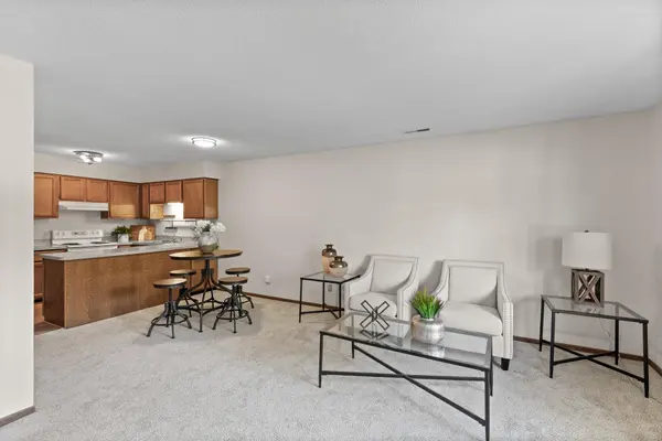 4704 Lenore LN, Eagan, MN 55122