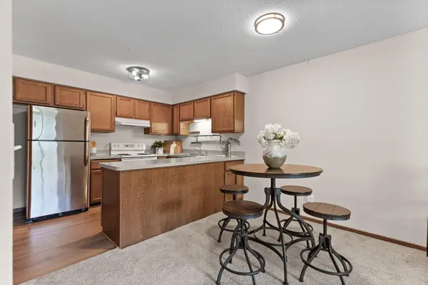 4704 Lenore LN, Eagan, MN 55122