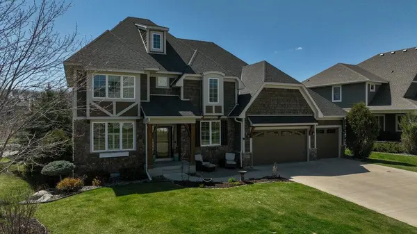 15345 55th CT N,  Plymouth,  MN 55446
