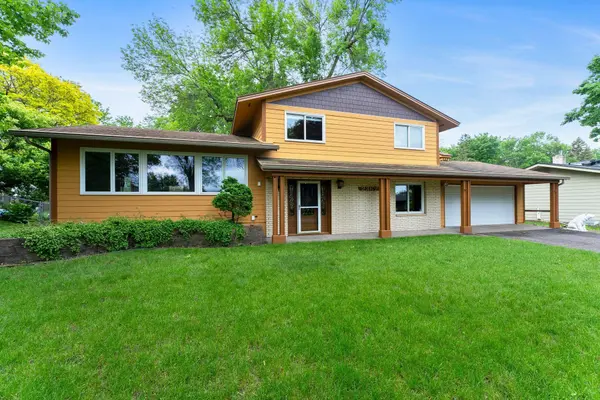 2362 Joy AVE, White Bear Lake, MN 55110