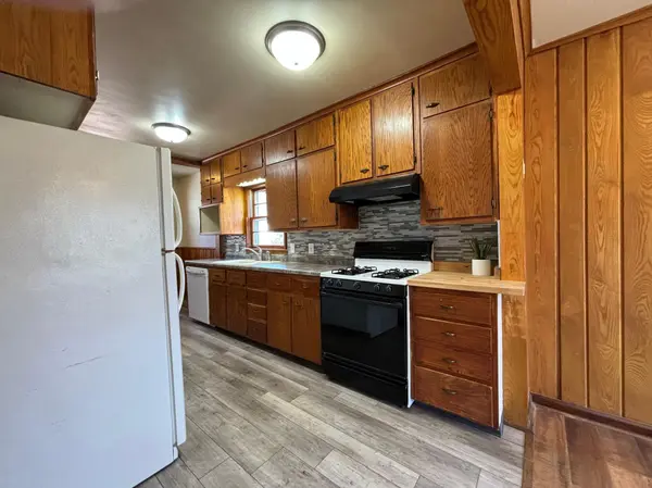 1410 W 4th ST, Winona, MN 55987