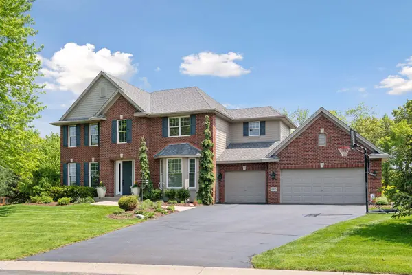 6895 Ruby LN, Chanhassen, MN 55317