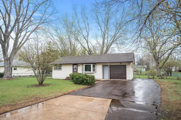 2930 119th AVE NW, Coon Rapids, MN 55433