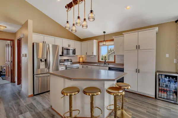 1302 Stone Ridge RD, Sauk Rapids, MN 56379