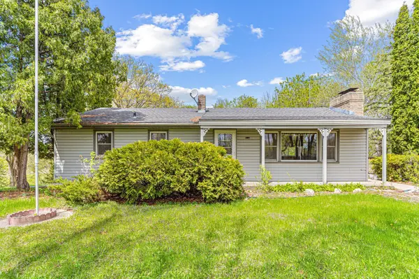 5990 Painter RD, Minnetrista, MN 55364