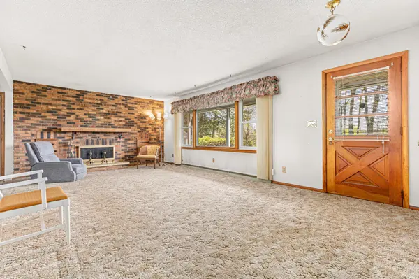 5990 Painter RD, Minnetrista, MN 55364
