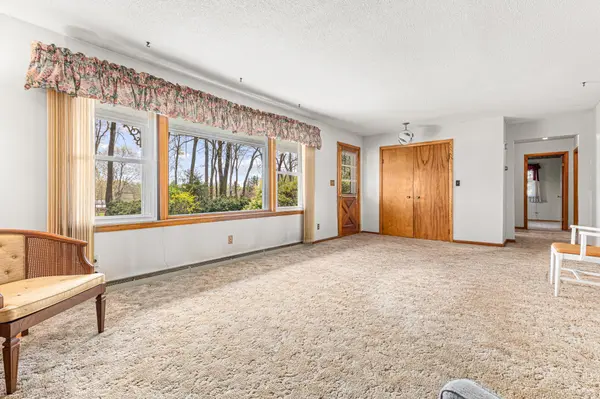5990 Painter RD, Minnetrista, MN 55364
