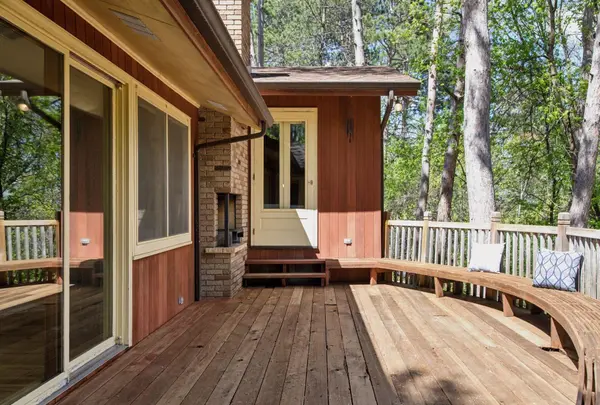 811 Pine Tree TRL, Stillwater, MN 55082