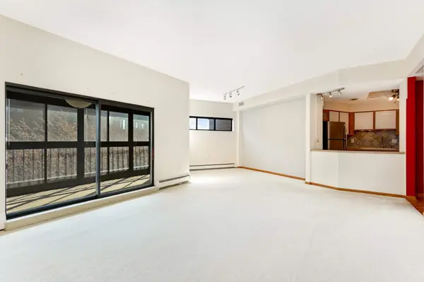 2275 Youngman AVE #302W, Saint Paul, MN 55116