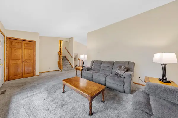 205 W Welcome AVE, Mankato, MN 56001