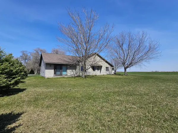 231 Lake Henry AVE S, Melrose, MN 56352