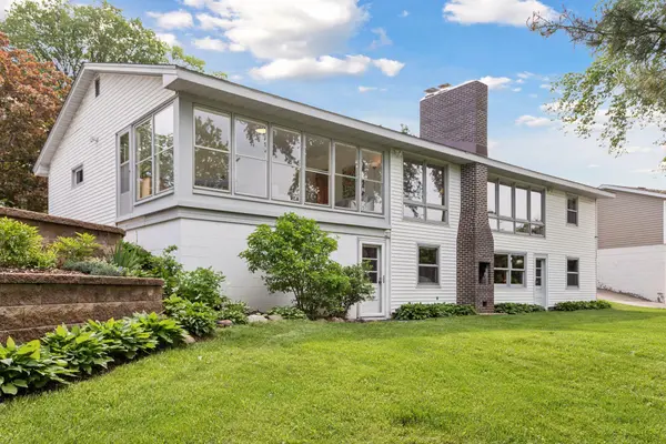 1248 Long Lake RD, New Brighton, MN 55112