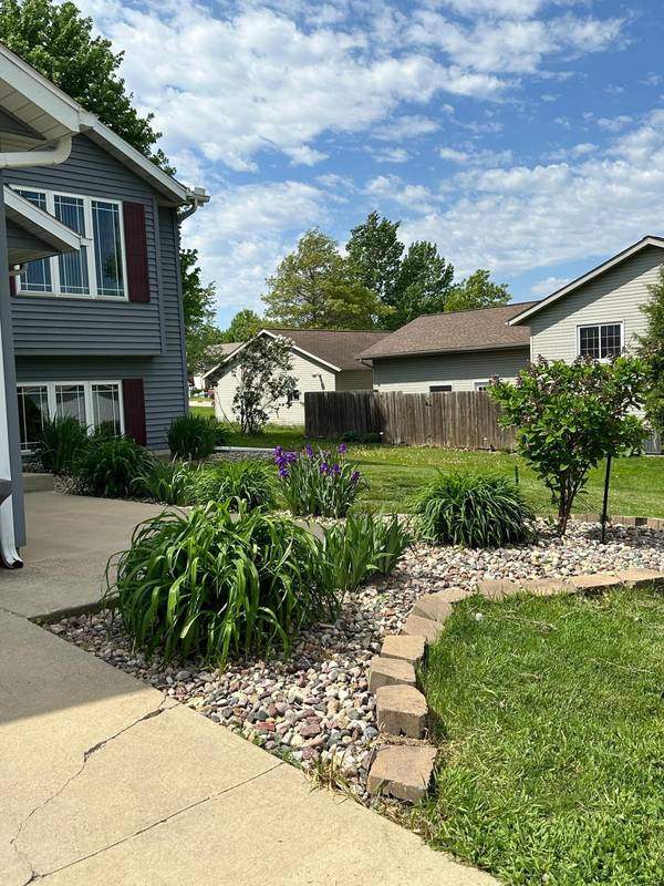 412 E South ST, Dover, MN 55929