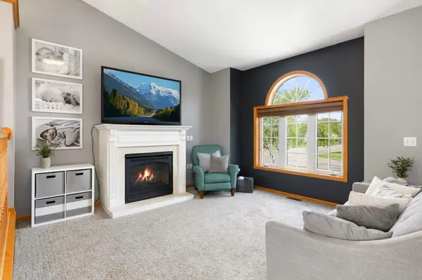 1801 Lillian DR, Hudson, WI 54016