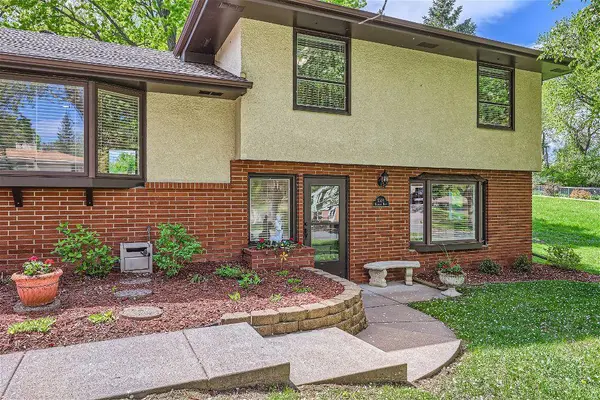 1314 Hillcrest DR NE, Fridley, MN 55432