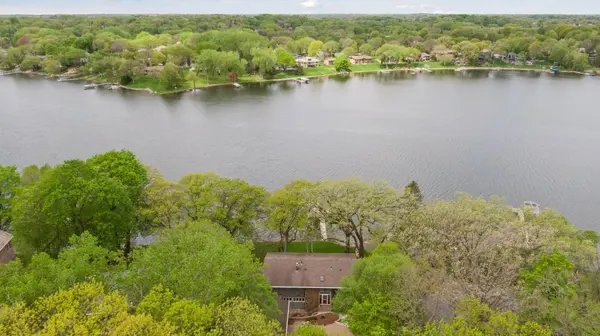 7541 Maplewood DR, Maple Grove, MN 55311
